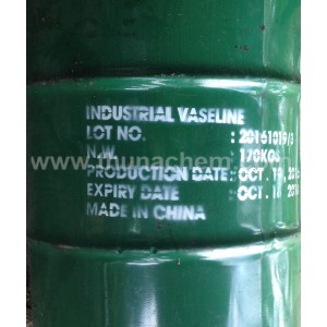 vaseline_634a77aac0bbb.jpeg hoa-chat-vaseline